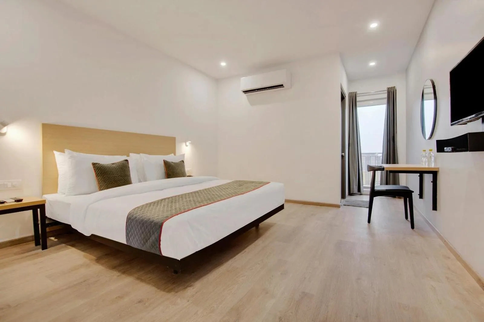 Hotel Grand Aerotech Delhi Airport New Delhi 4*,